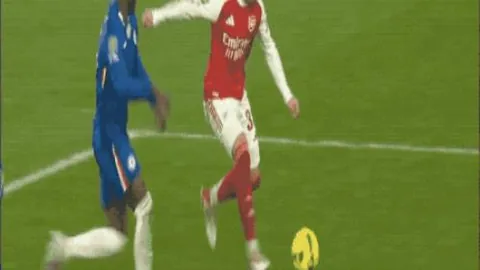 [国际足球]逆境突破！坚韧之师晋级半决赛